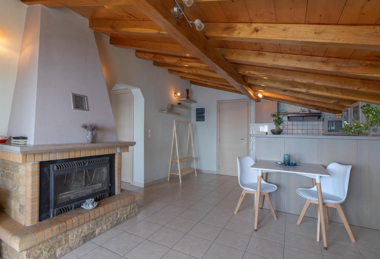 Pantheon Attic Apartment Alonnisos Town Bagian luar foto